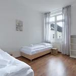 Apartment T&k 4 110qm With Balcony Duisburg