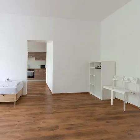 Apartment T&k 4 110qm With Balcony