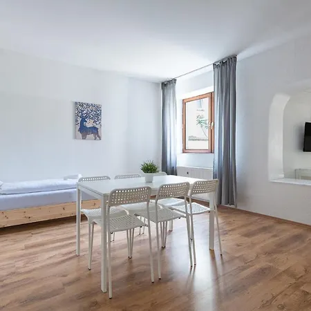 Apartment T&k 4 110qm With Balcony