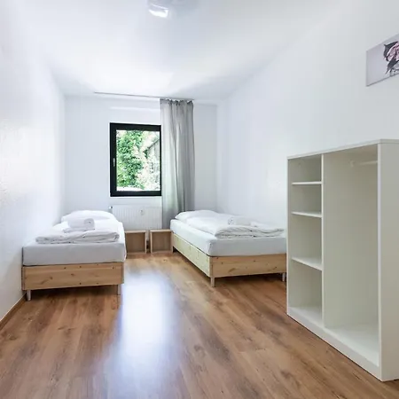 Apartment T&k 4 110qm With Balcony