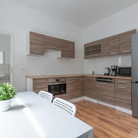 Apartment T&k 4 110qm With Balcony *