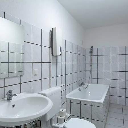 דירה T&k 4 110qm With Balcony דיסבורג