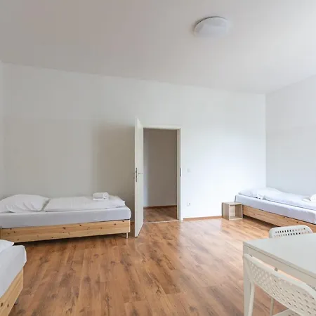 T&k 4 110qm With Balcony Apartment *