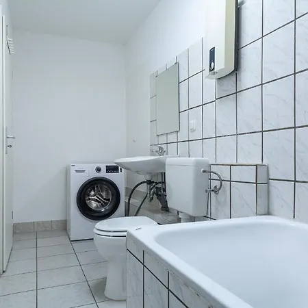 Apartment T&k 4 110qm With Balcony *