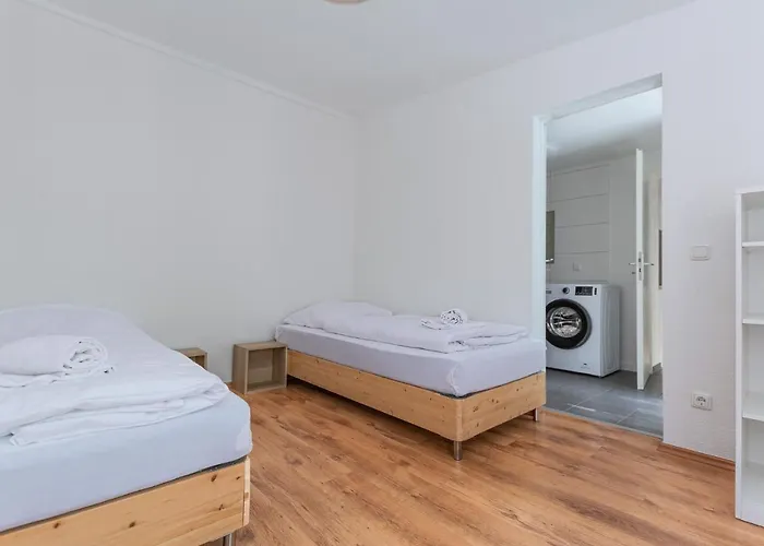 Lägenhet T&k 4 110qm With Balcony