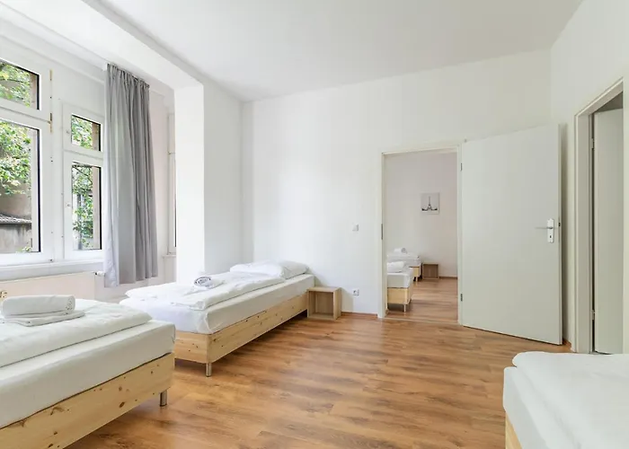 T&k 4 110qm With Balcony Дуйсбург